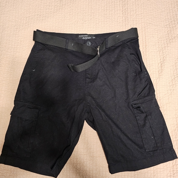 Men's Black Cargo Shorts with Belt - Picture 1 of 4